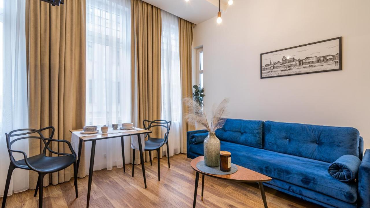 Apartment Hvile 11- Z Antresola, With An Entresol Torun